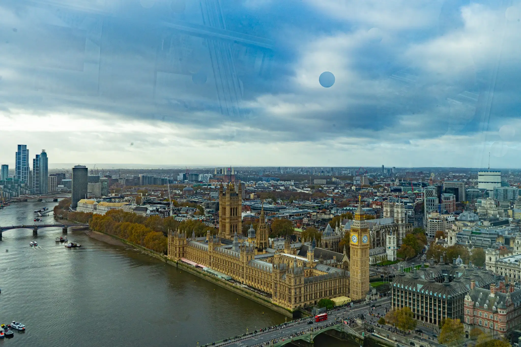 Londyn — Big Ben, Parlament i London Eye Panorama Londynu — Parlament, Big Ben i London Eye nad Tamizą