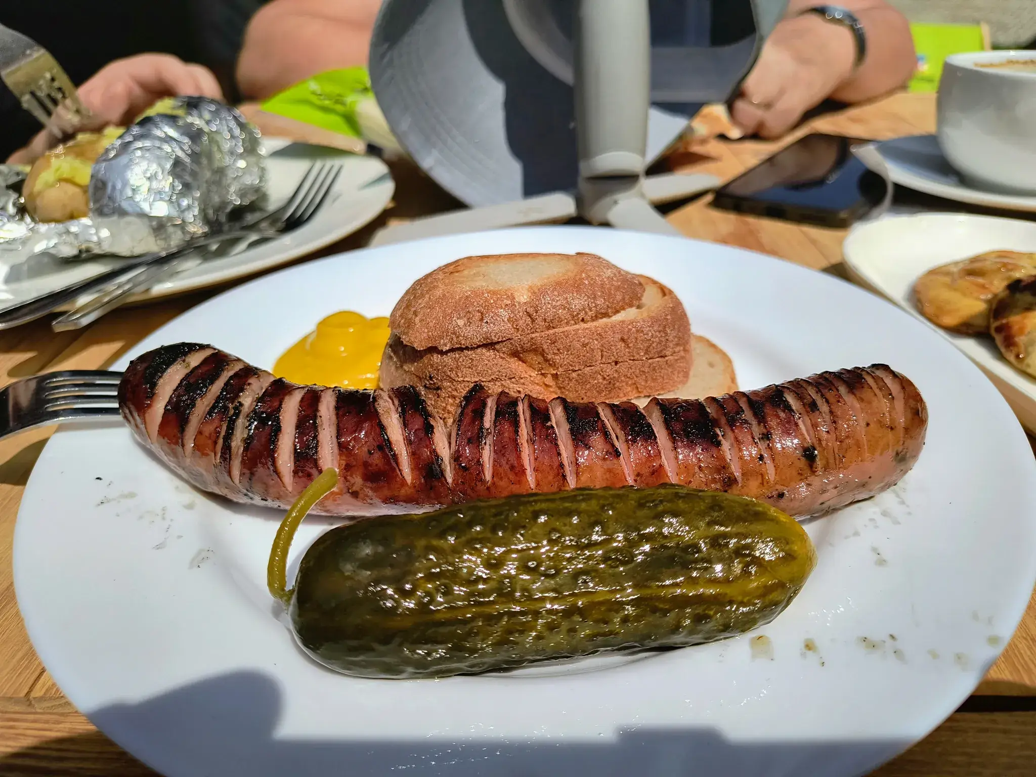 Tężnia Solankowa Słotwiny slotwiny kielbasa z grilla